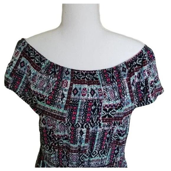 Almost Famous Juniors' Printed dress - Size XL - Picture 2 of 4